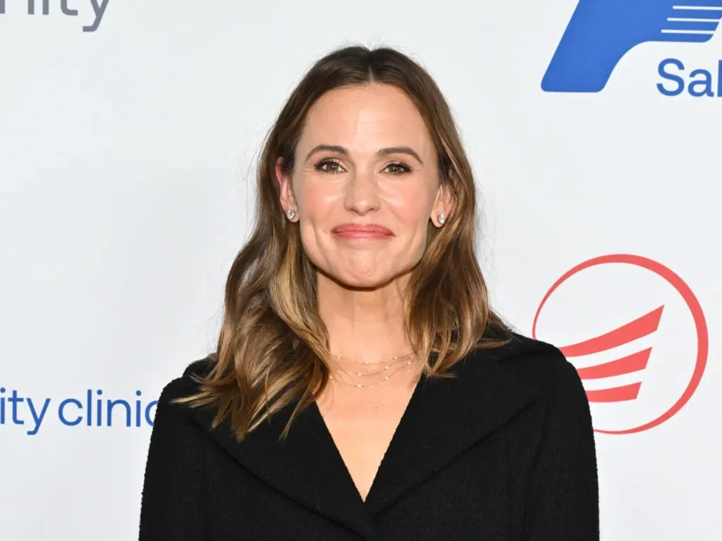 Samuel Affleck Steals Spotlight as His Dad’s Twin at NYSE Outing