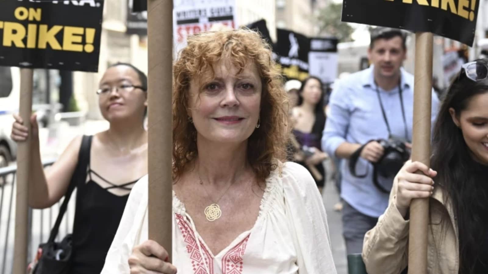 Featured image for "UTA Ends Relationship with Susan Sarandon Over Controversial Remarks"