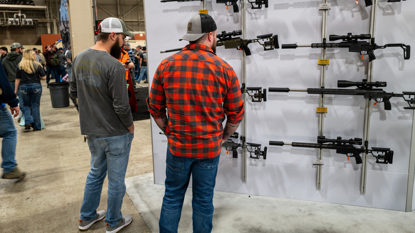 "US Implements Expanded Background Checks for Gun Show and Online Firearm Sales"