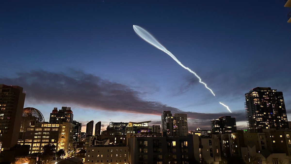 "San Diego Residents Mesmerized by SpaceX Rocket Lighting Up SoCal Sky"