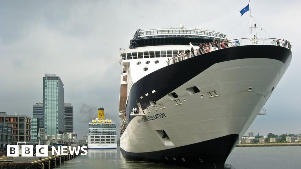 Amsterdam Takes Action to Curb Tourism and Pollution with Cruise Ship Bans