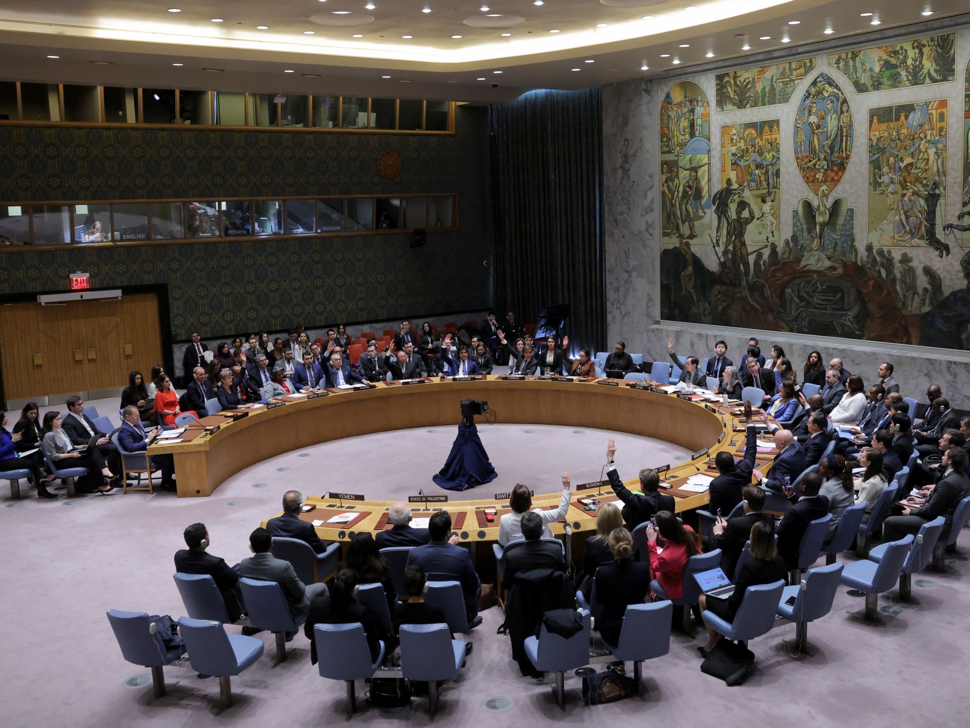 "UN Security Council Passes Resolution for Immediate Gaza Ceasefire Amid Israel-Hamas Conflict"