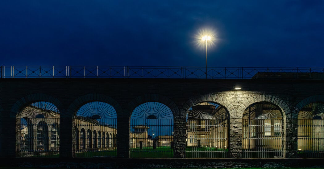 Featured image for Wisconsin Prison Warden and Staff Charged in Inmate Deaths