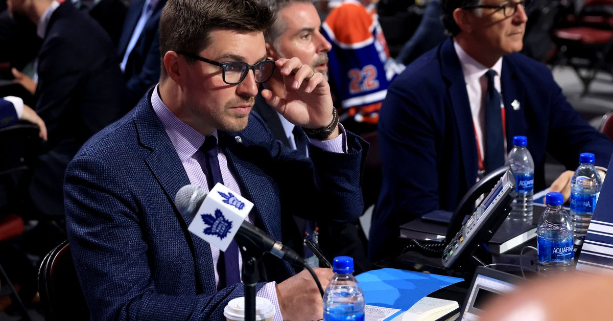 "Pittsburgh Penguins' GM Dilemma: Navigating the Trade Deadline and Player Debates"