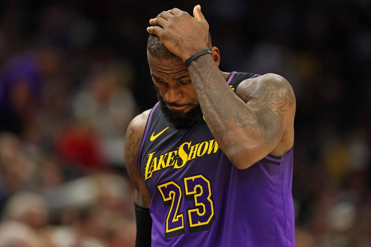 LeBron's Shooting Struggles Highlight Lakers' Offensive Woes