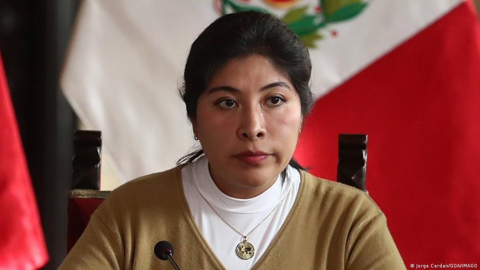 Featured image for Peru Cuts Diplomatic Ties with Mexico Over Ex-PM Asylum