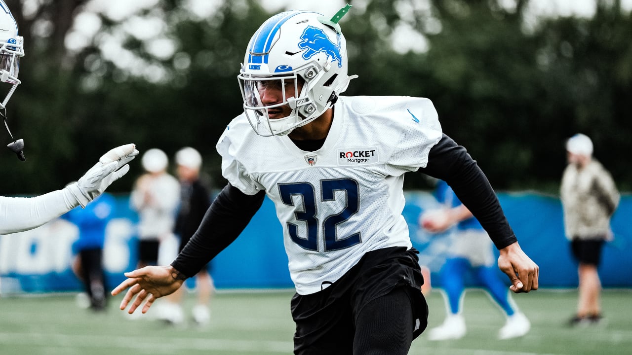 "Rookie Brian Branch Shines as Detroit Lions' Nickel Cornerback in Training Camp"