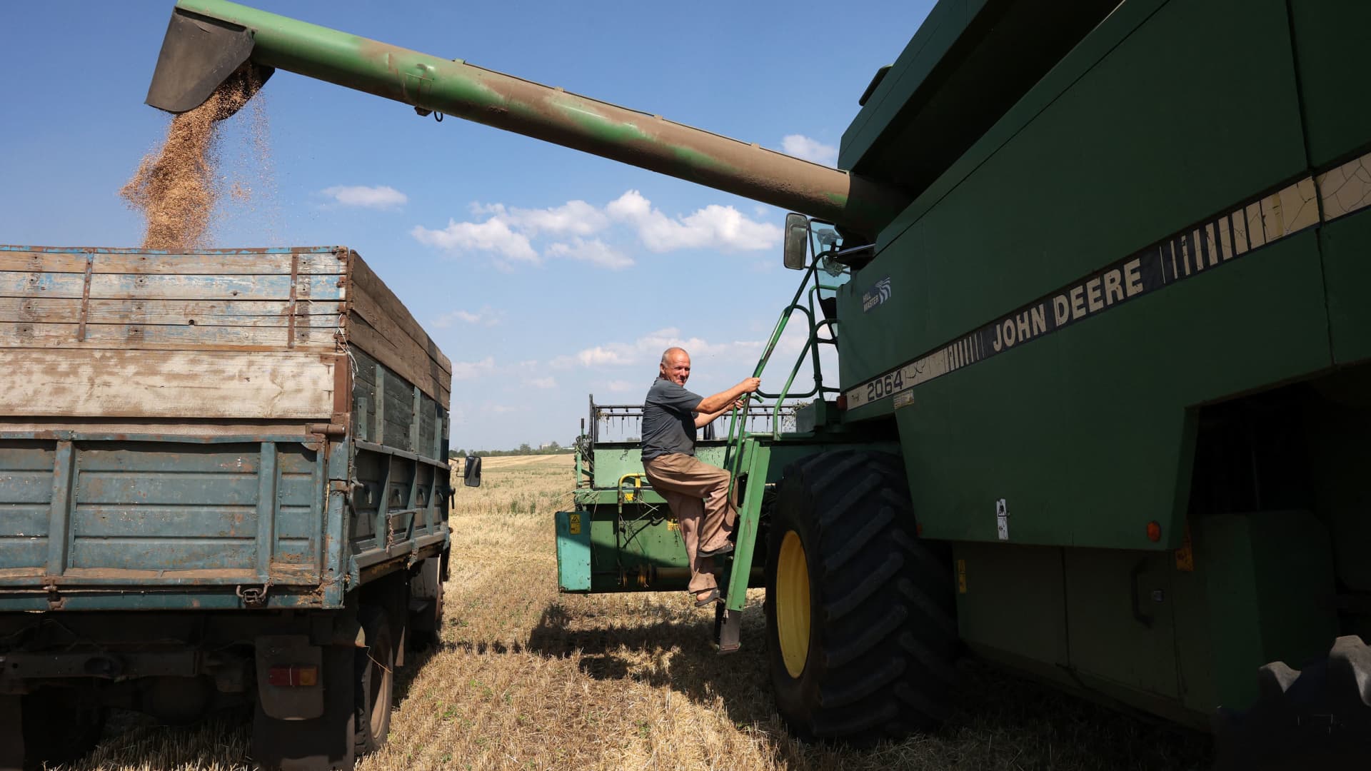 Featured image for Contrarian Investor David Roche Predicts Soaring Grain Prices