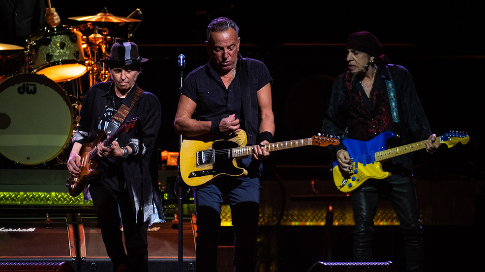 Featured image for Bruce Springsteen's Tour Postponed Due to Health Condition