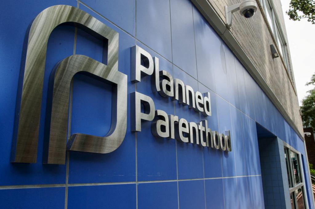 Planned Parenthood Drops Kentucky Abortion Ban Challenge as Woman Loses Baby