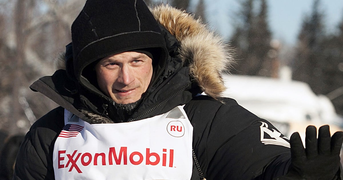 Featured image for Iditarod Musher Penalized for Inadequate Moose Gutting During Race