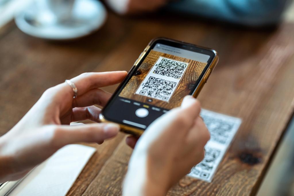 Featured image for Beware of Rising QR Code Scams: FTC Issues Warning