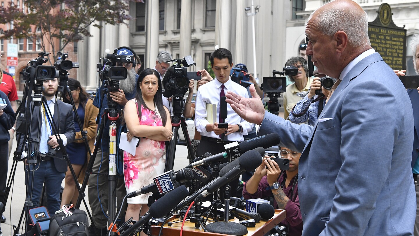 Featured image for Officer Criticizes Attorney, Dismisses Charges Against Golfer Scottie Scheffler