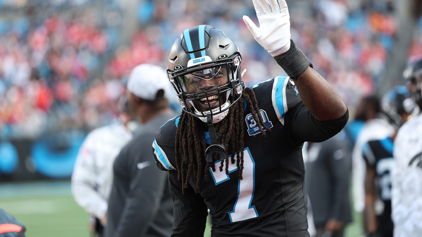 Featured image for Cowboys Sign Veteran Edge Rusher Jadeveon Clowney