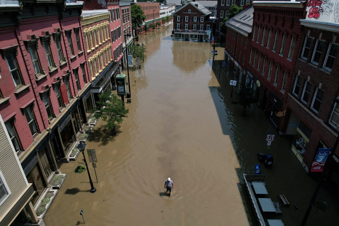 Political Polarization Exacerbates Climate Change Concerns, Reveals Post-UMD Poll