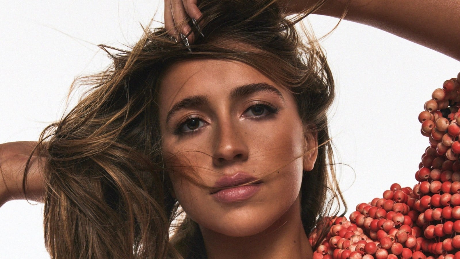 Featured image for Tate McRae Embraces a New Era of Pop with 'Think Later'