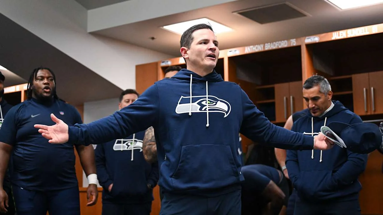 Seahawks Dominate 41-6 to Advance to NFC Championship