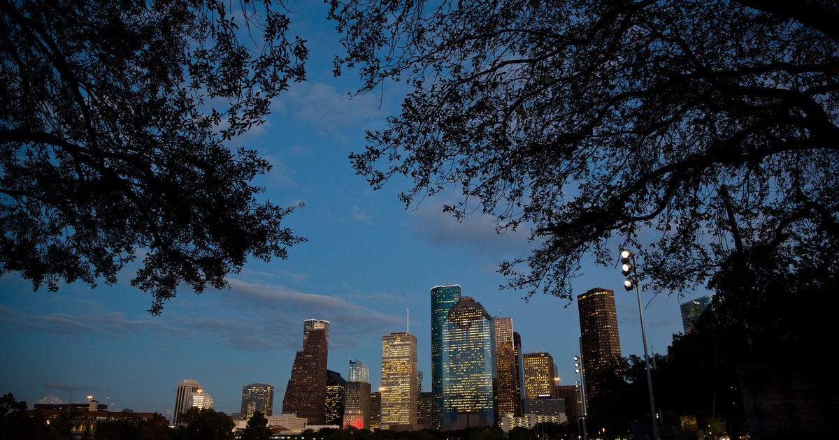 Featured image for "Texas Attorney General Challenges Harris County's Guaranteed Income Program in Lawsuit"