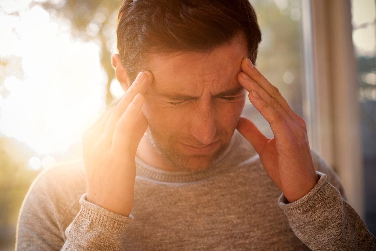 "Dear Abby: Should a Gay Man Disclose His Boyfriend's HIV Status to Family?"