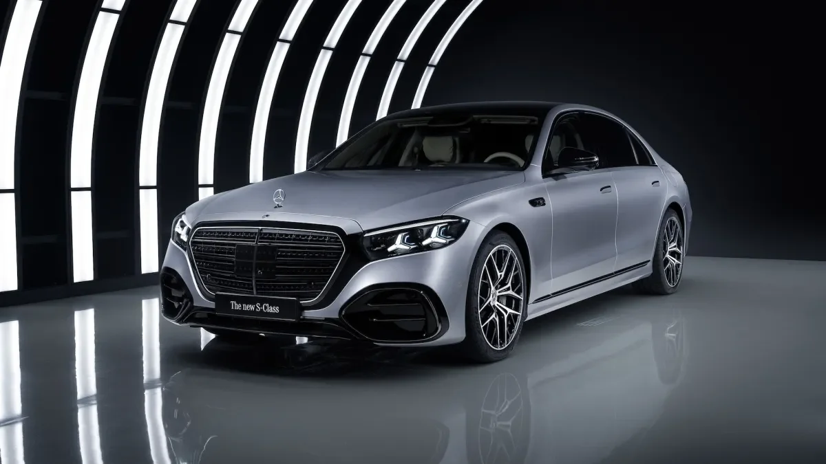 Mercedes-Benz 2027 S-Class Debuts as a High-Tech Luxury Rolling Platform