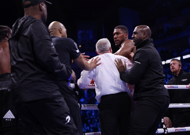 Featured image for Anthony Joshua's Trainer Confronts Franklin's Trainer After Fight
