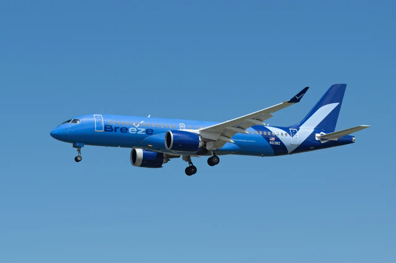 Featured image for "Breeze Airways Launches 5 New Nonstop Routes from San Diego"