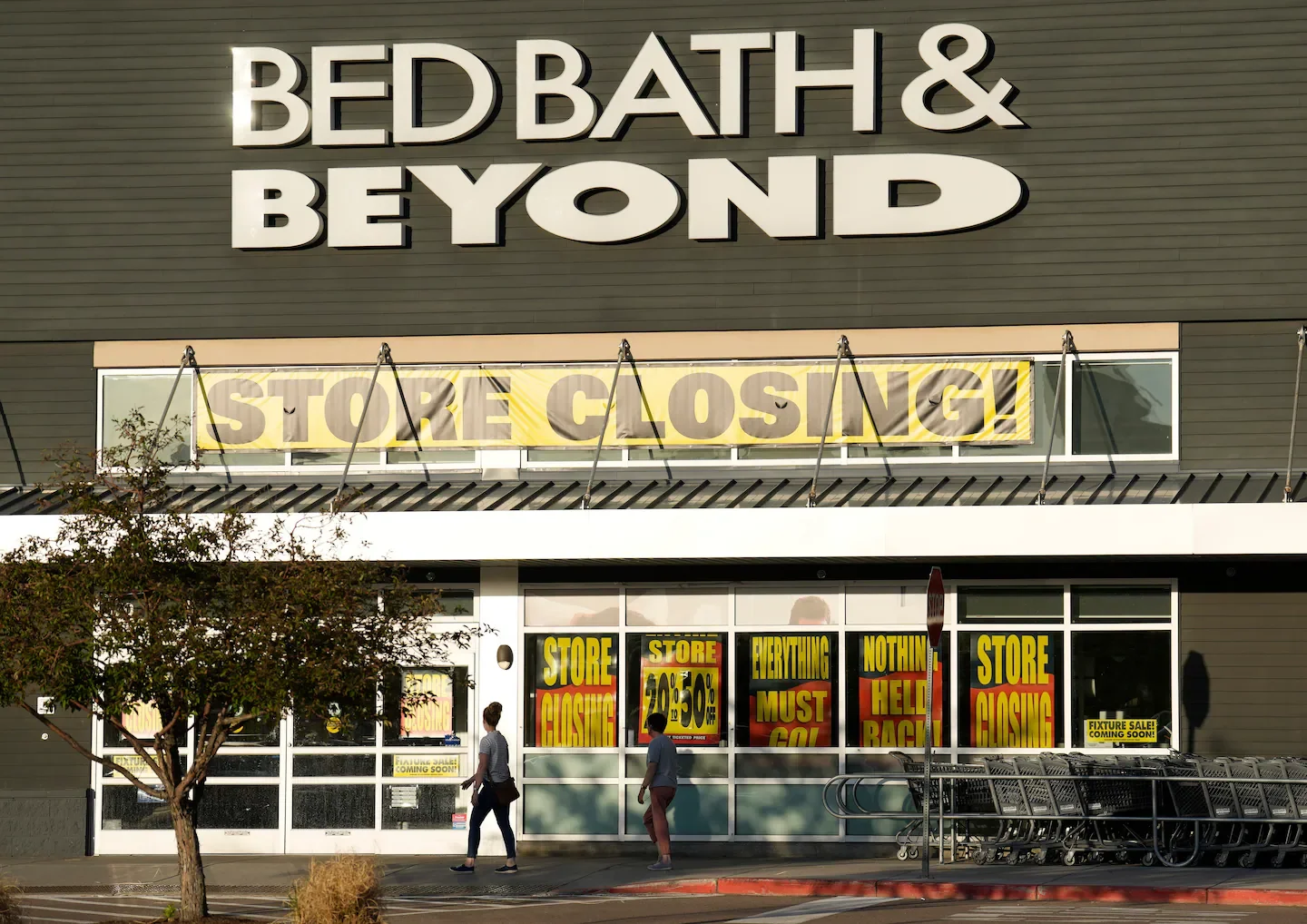 Overstock outbids competitors for Bed Bath & Beyond's intellectual assets.