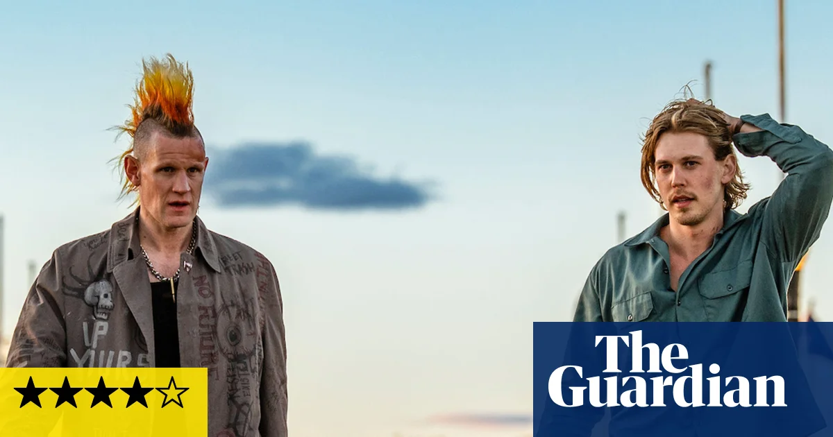 Featured image for Darren Aronofsky's 'Caught Stealing' Delivers Violent, Chaotic '90s Crime Drama