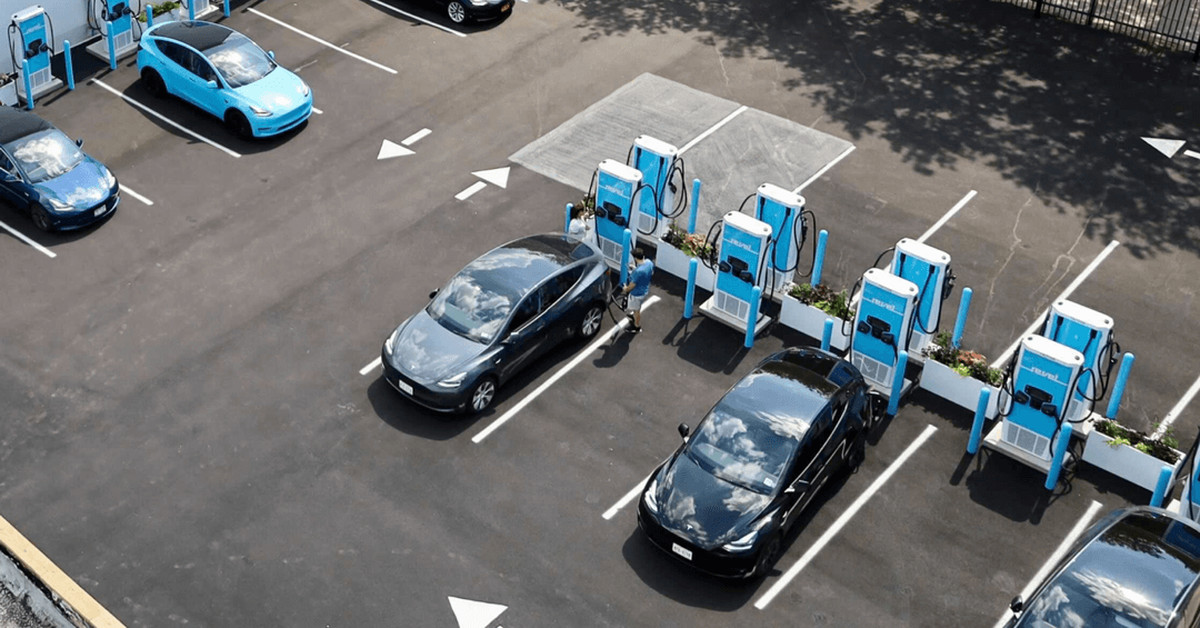 Revel Shifts Focus from Mopeds to Cars, Exiting NYC and San Francisco