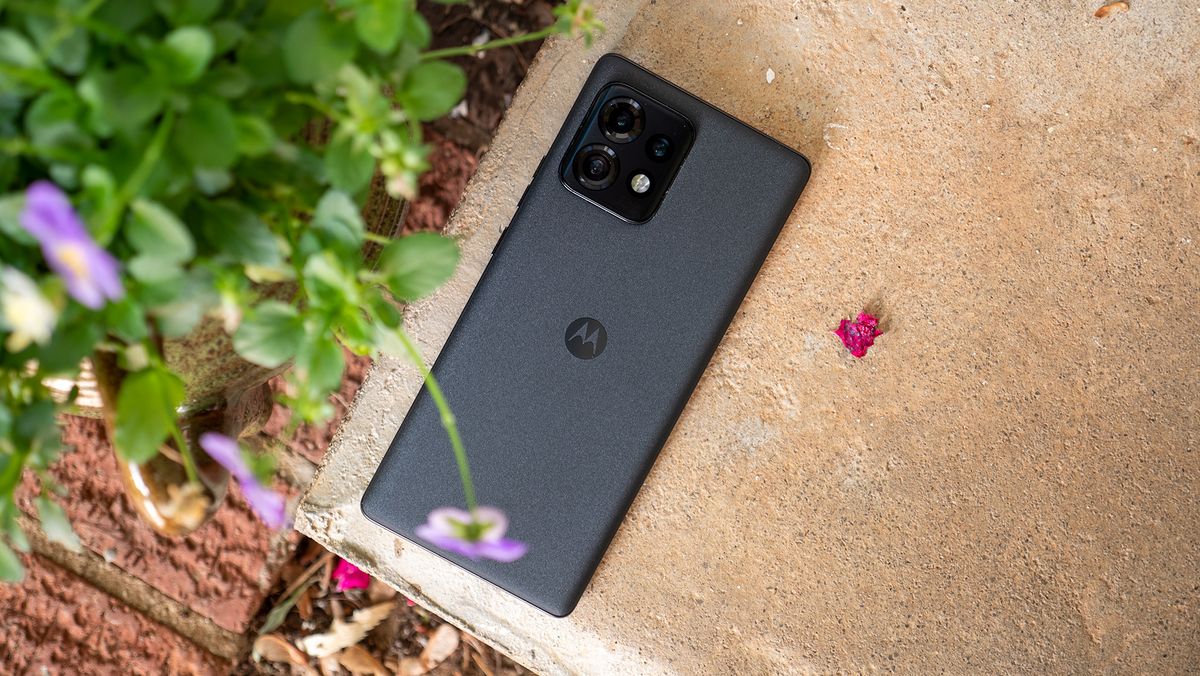 "Motorola Unveils Android 14 Update Roadmap for Select Phones"