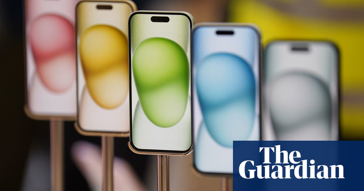 Samsung Overtakes Apple as Top Smartphone Seller Amid China Sales Drop