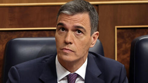 Featured image for Spain's ruling party faces fresh scandal amid resignations and reshuffle