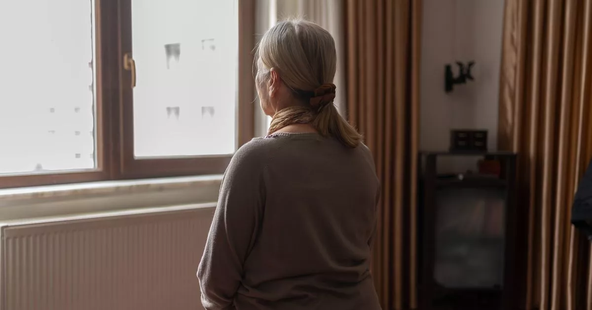 Understanding the Key Differences Between Alzheimer's and Dementia