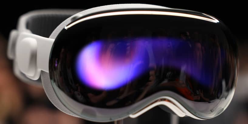 The Unignorable Concerns Surrounding Apple's AR Headset.