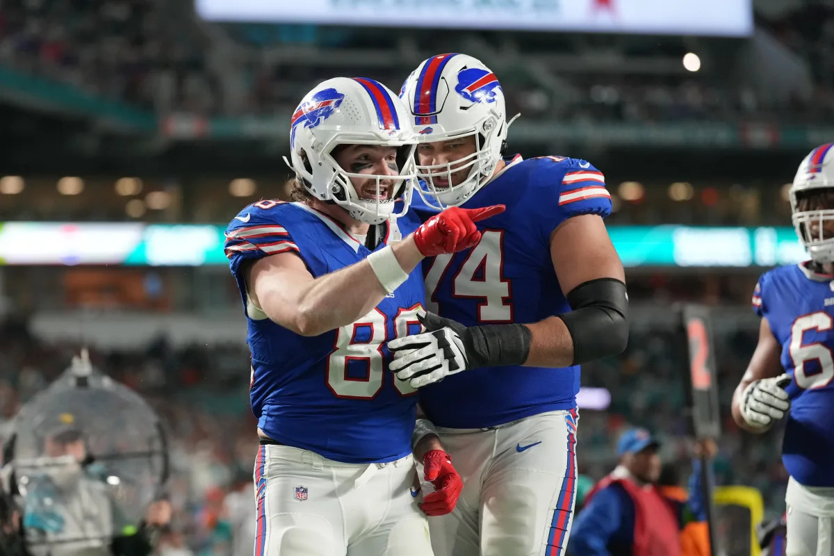 "NFL Playoffs: 49ers, Ravens, and Bills Lead Super Bowl 58 Favorites"