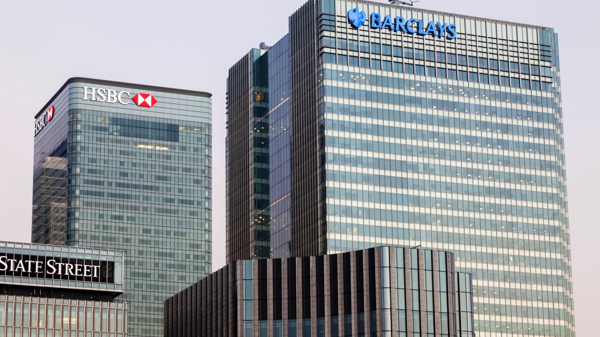 Featured image for Barclays Surpasses Profit Expectations with Strong Consumer and Credit Card Business