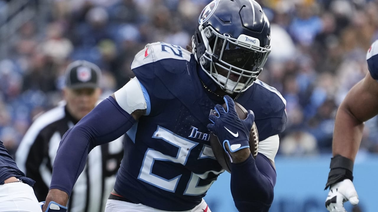 Featured image for "2024 NFL Free Agency: Ranking Boom-or-Bust Players, Top Free Agents, and Salary Cap Space"