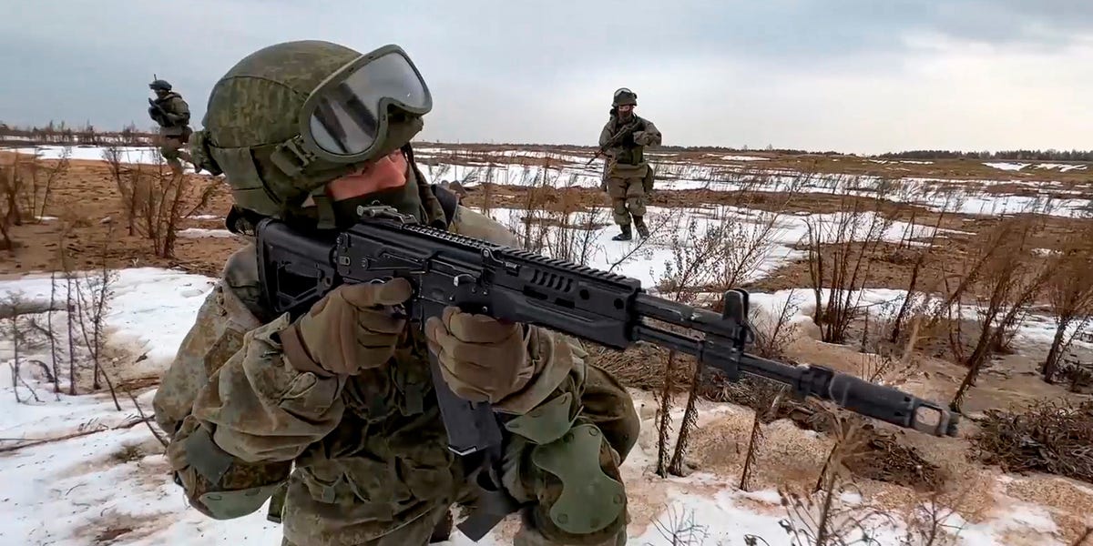 Alcohol abuse contributing to Russian casualties in Ukraine, says UK intel.