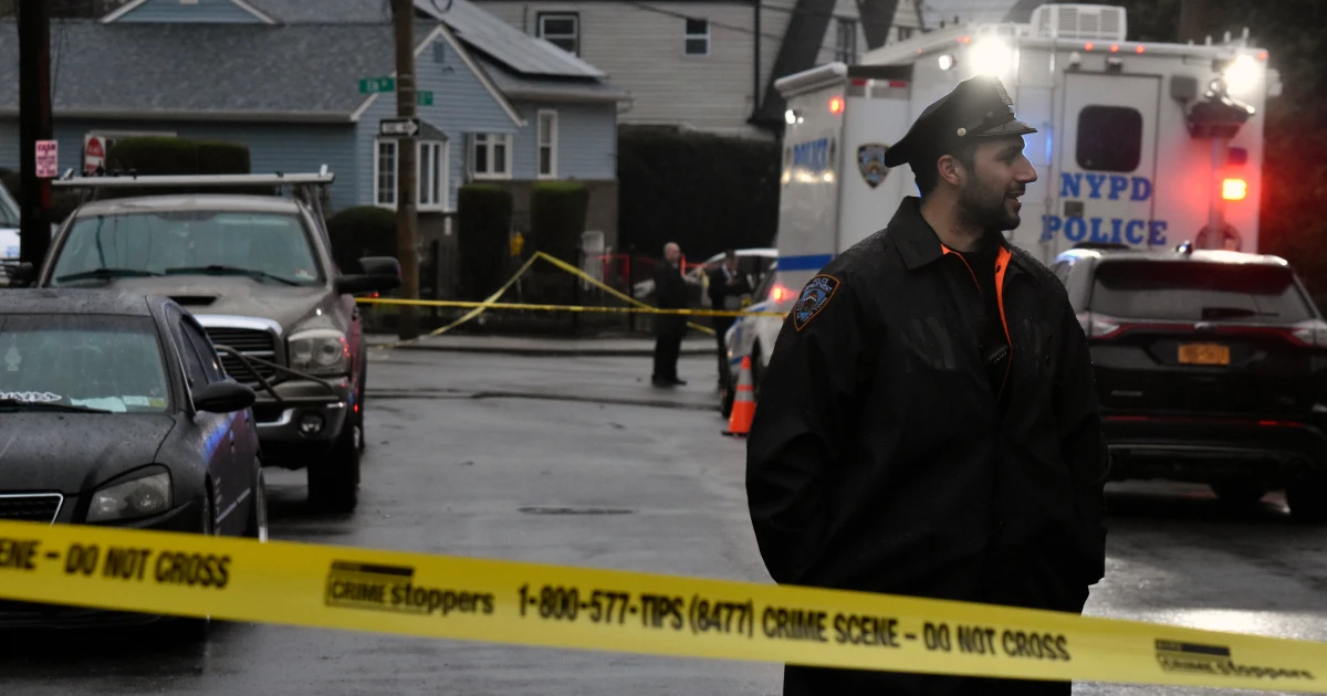 Rampage in Queens: 4 relatives killed, 2 officers wounded in deadly stabbing attack