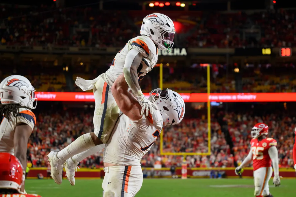 Featured image for Broncos End Chiefs' Arrowhead Streak with Gritty Christmas Win