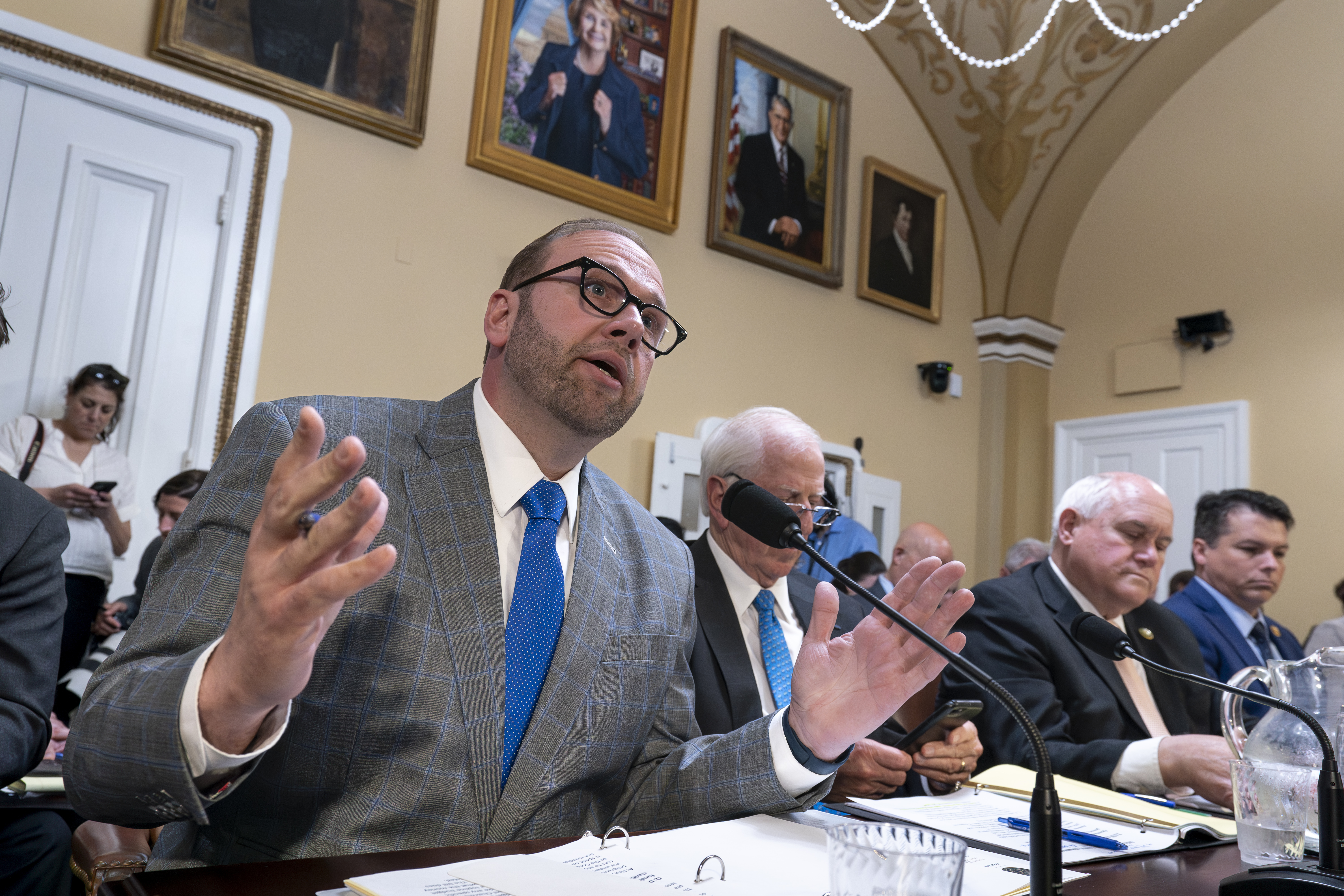 House GOP Introduces Tax-Cut Package After Debt Fight