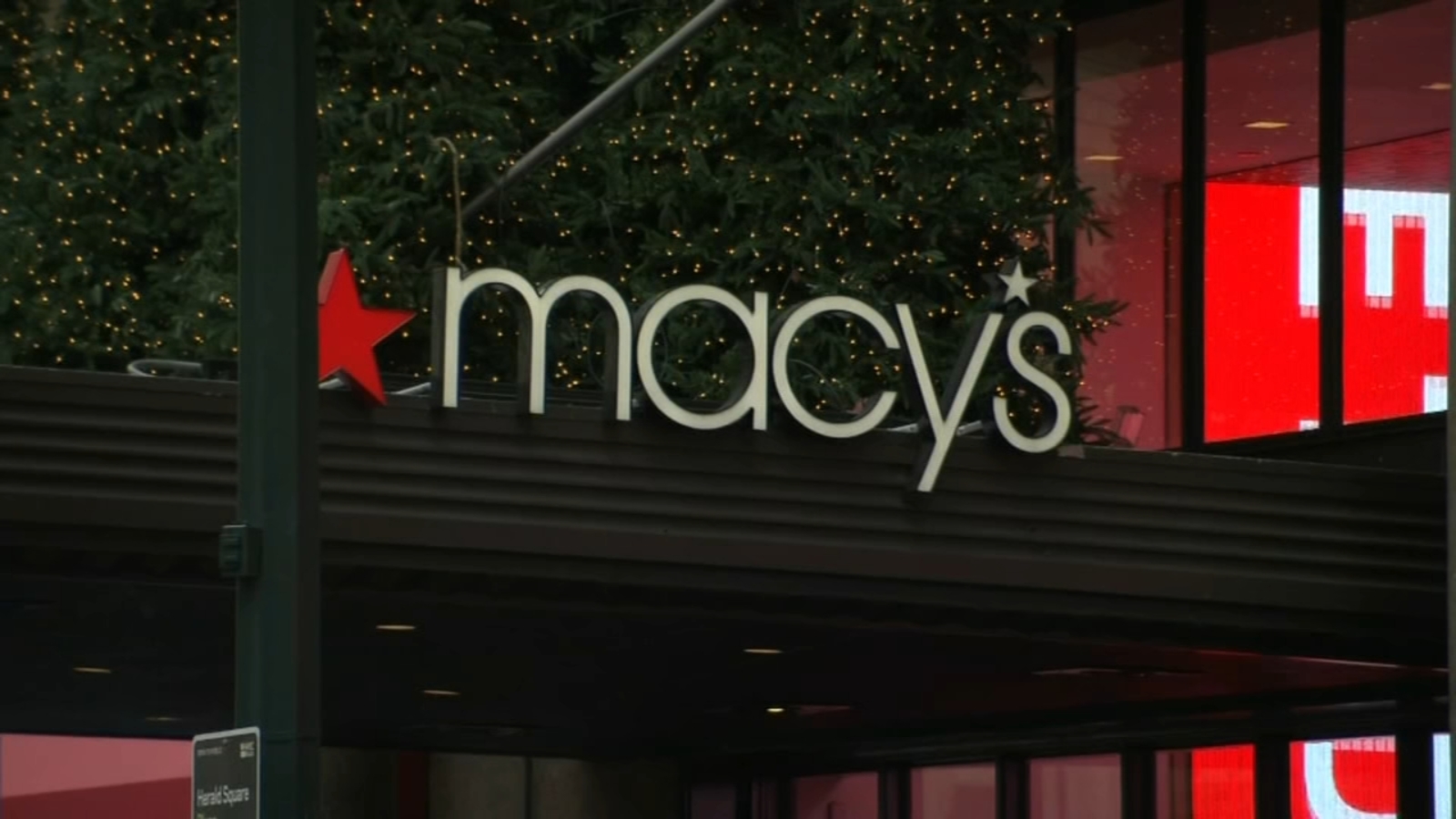 Macy's Announces Closure of 5 Stores and Layoffs for Over 2,000 Employees