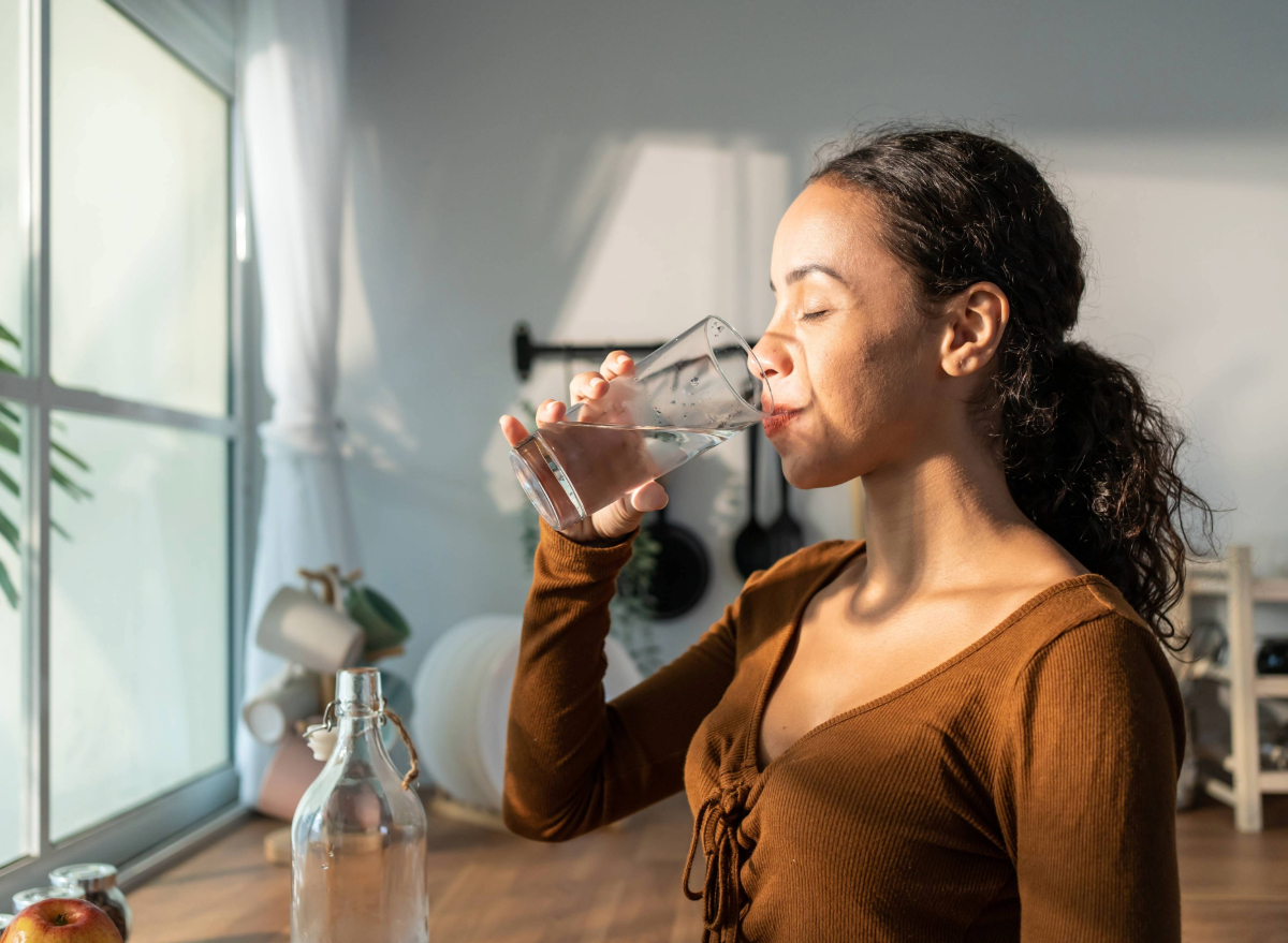 "Optimal Water Intake for Weight Loss and Hydration: A Complete Guide"