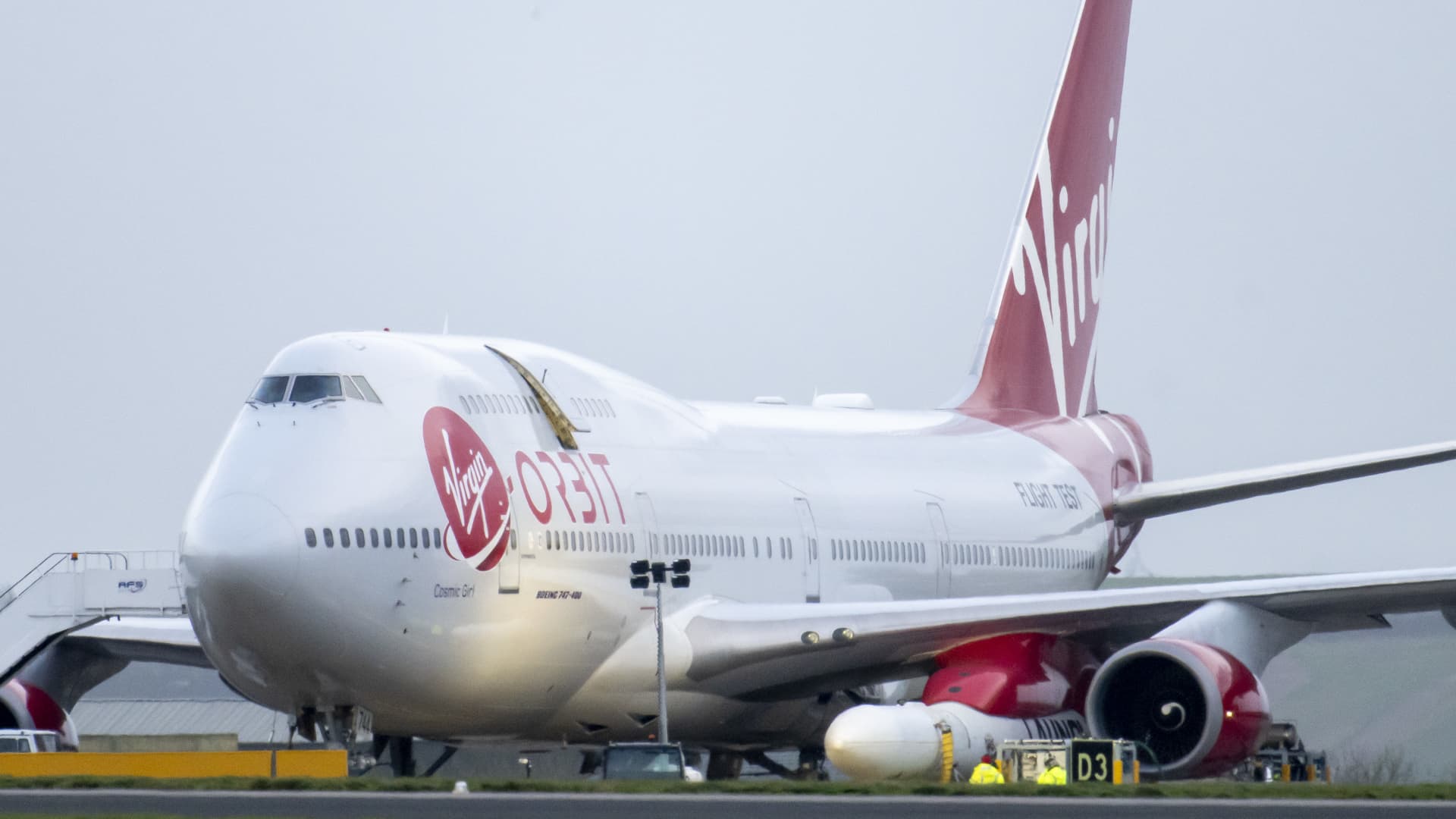 Virgin Orbit faces financial setback as talks continue.