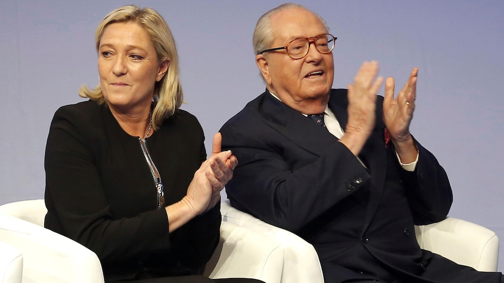 "Marine Le Pen's Controversial March Against Antisemitism Sparks Outrage"