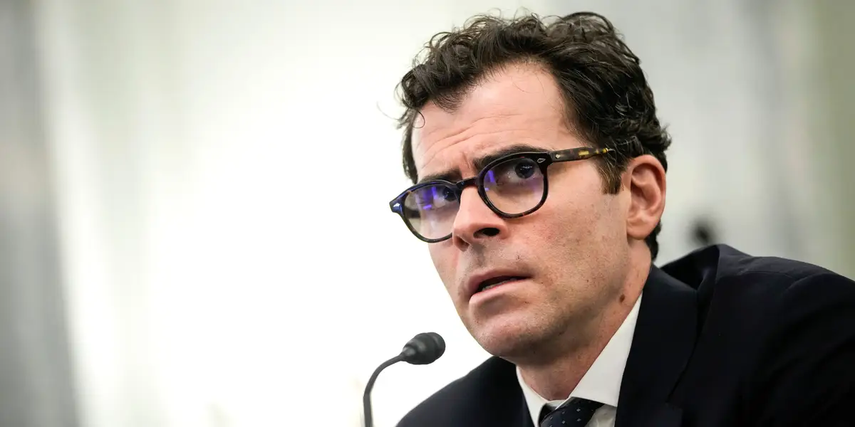 Featured image for Instagram CEO Acknowledges Challenges of AI-Driven Content and Changing Social Media Landscape