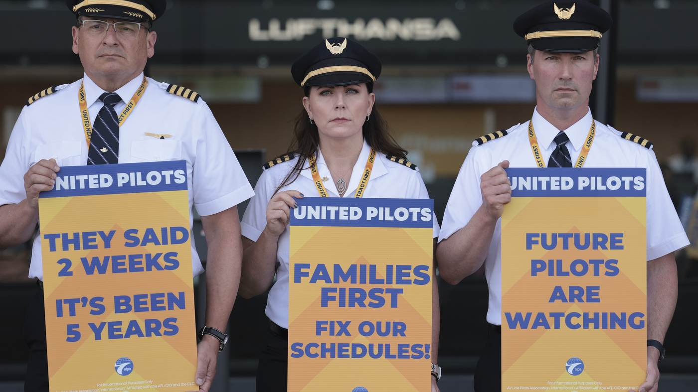 Featured image for Airline Pilots Demand Better Quality of Life in Contract Talks