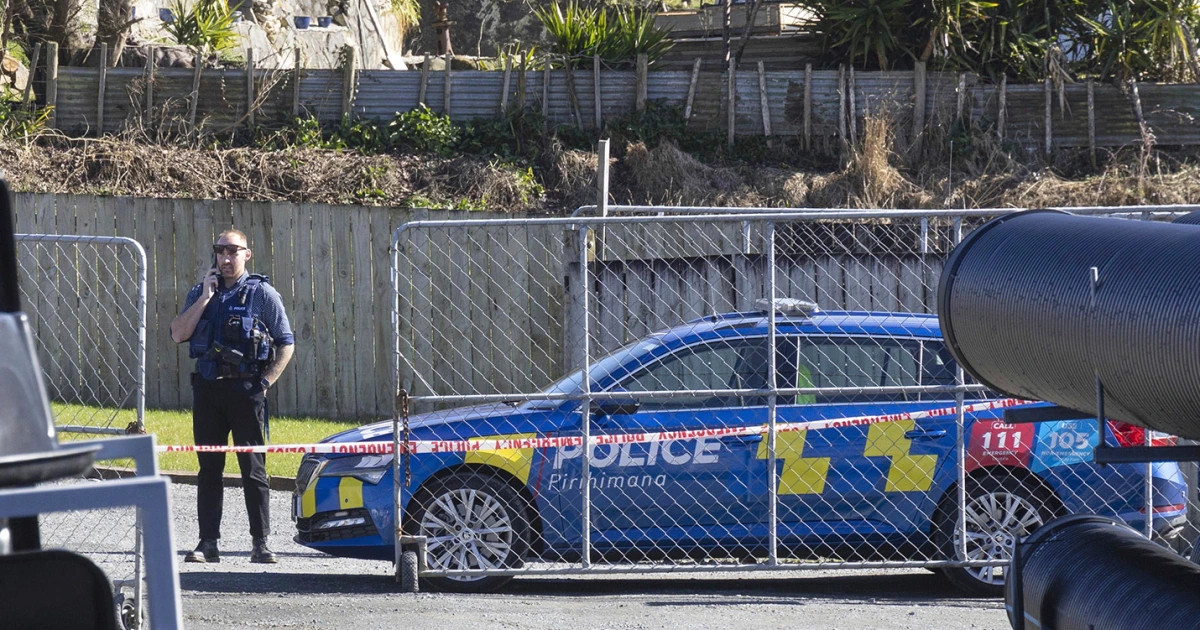 Featured image for Fugitive New Zealand Father on the Run with Children Killed by Police