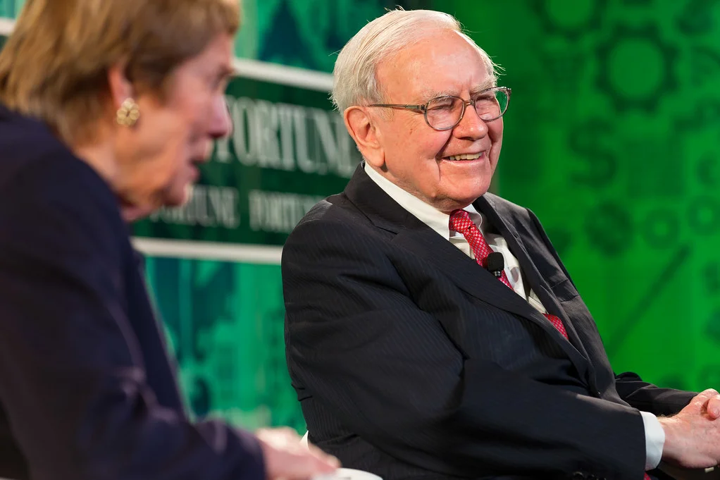Featured image for Warren Buffett's Cash Strategy: A Cautionary Signal for Investors?