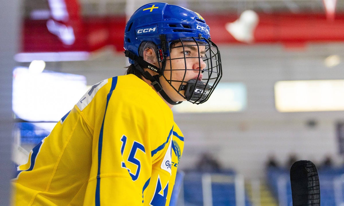 Featured image for Blackhawks choose Anton Frondell with 2025 NHL Draft's third pick